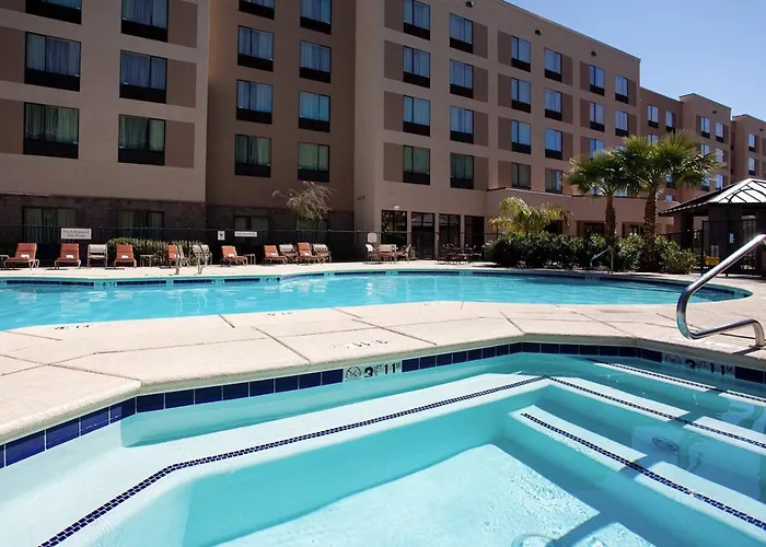 Hotel Courtyard North / Happy Valley Phoenix