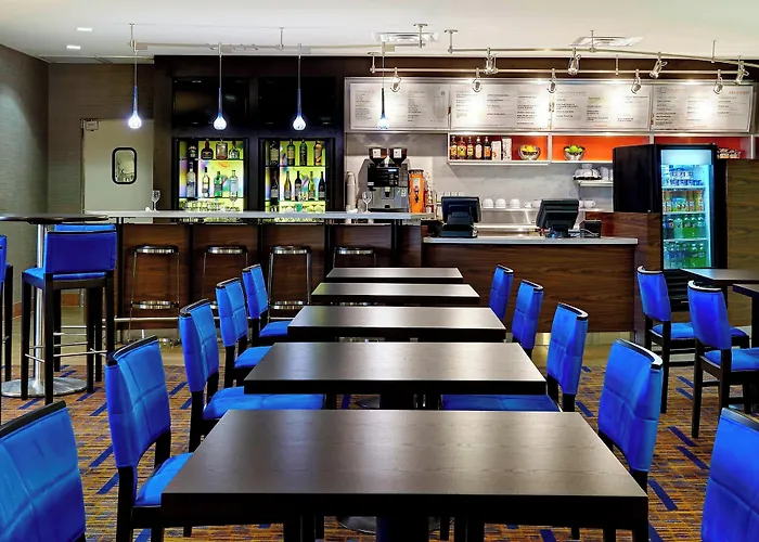 Courtyard North / Happy Valley Hotel 3*