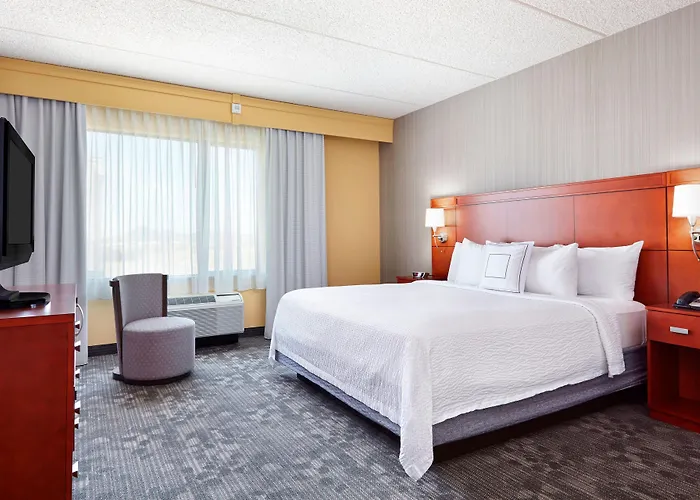 Hotel Courtyard North / Happy Valley Phoenix