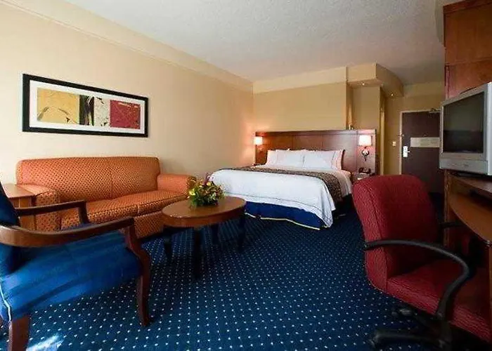 Courtyard North / Happy Valley 3*