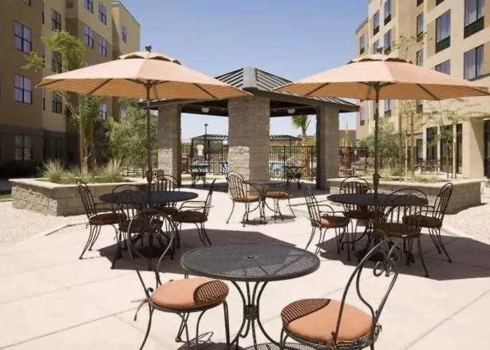Courtyard North / Happy Valley Hotel 3*